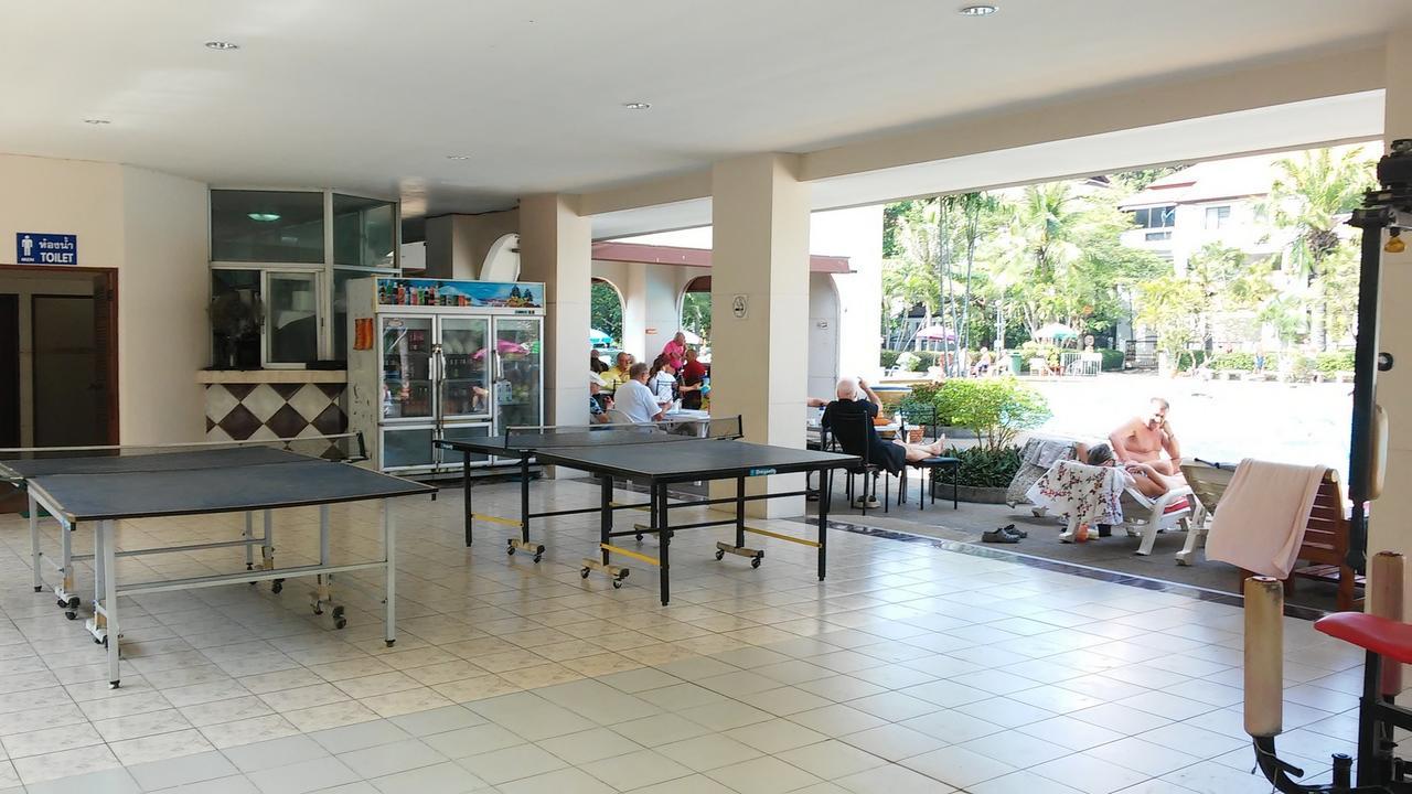 View Talay 1B Holidays Pattaya Exterior photo